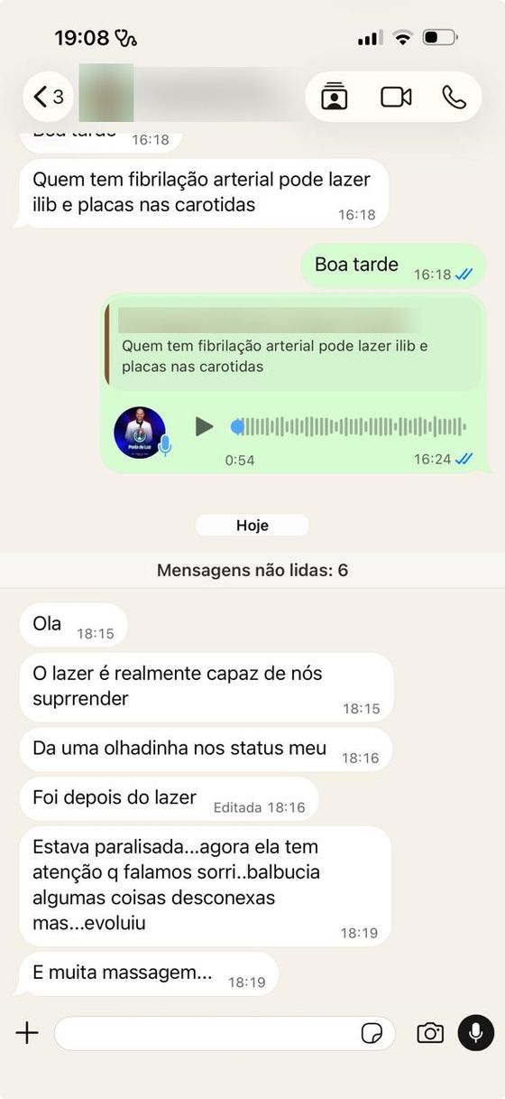 Print de conversa no WhatsApp: profissional da saúde relata a evolução de um caso após a aplicação do laser
